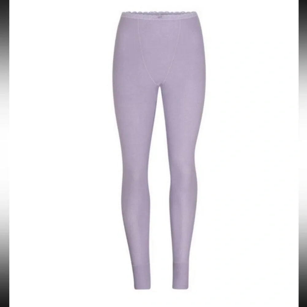 HTF SKIMS POINTELLE LACE TRIM LEGGINGS IN LAVENDER L - Picture 3 of 4